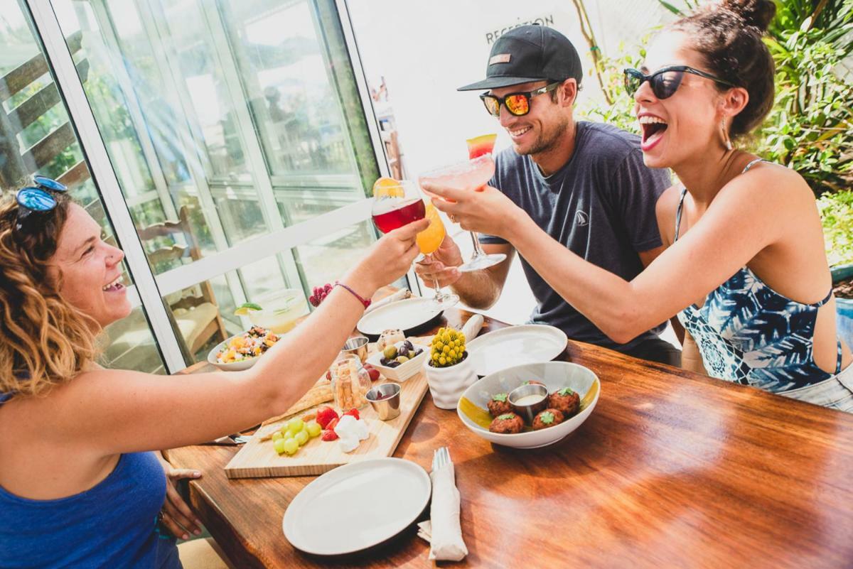 Numero Uno Beach House San Juan Ngoại thất bức ảnh