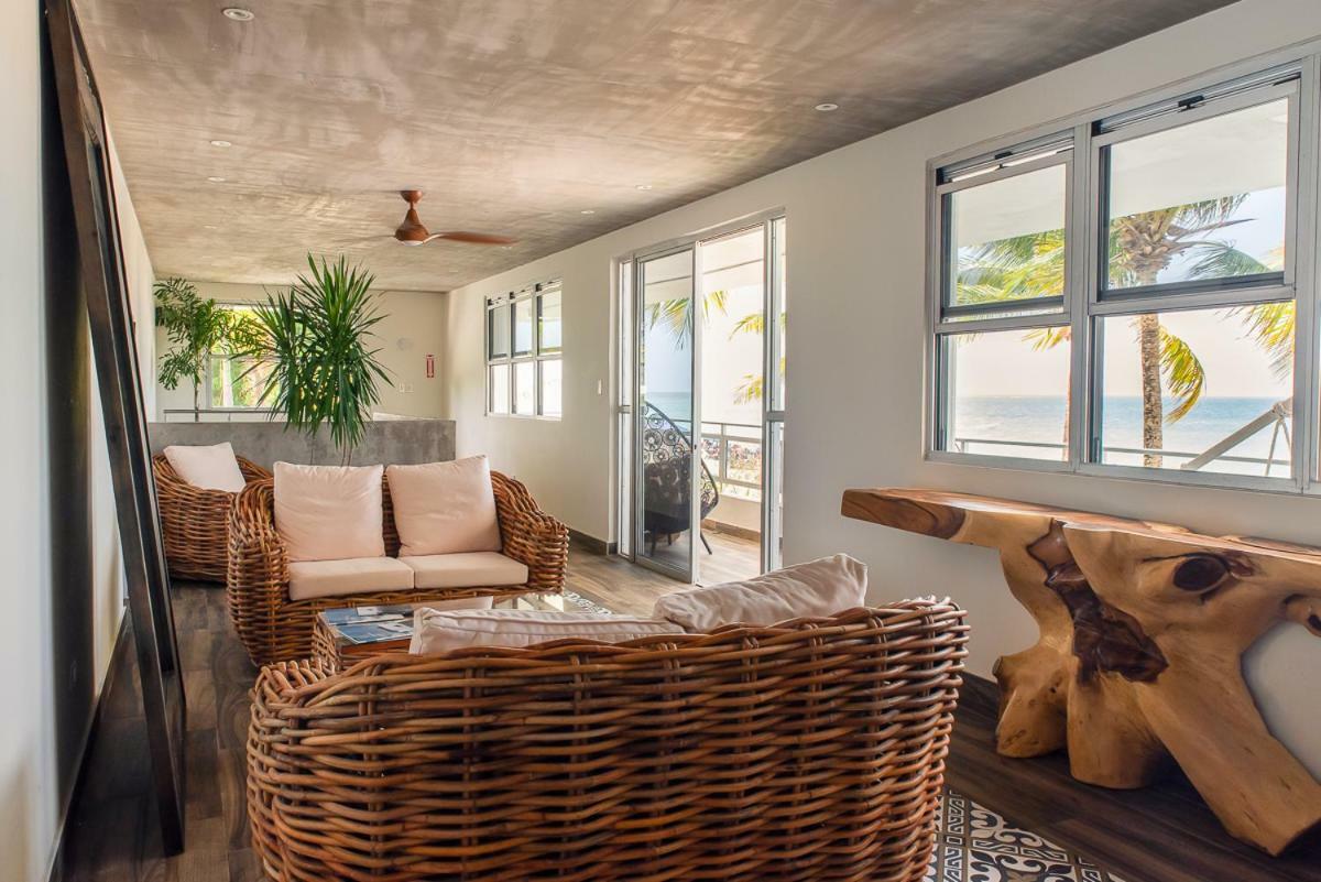Numero Uno Beach House San Juan Ngoại thất bức ảnh